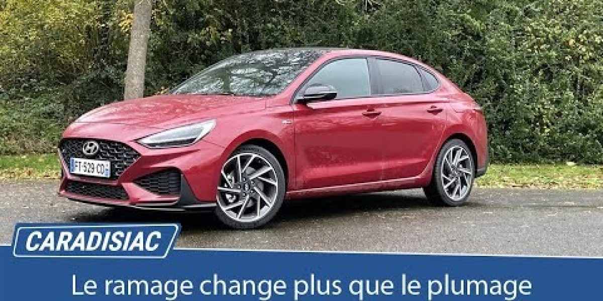 Hyundai i30 CW Branco 2023: O Companheiro Ideal para Aventuras em Família