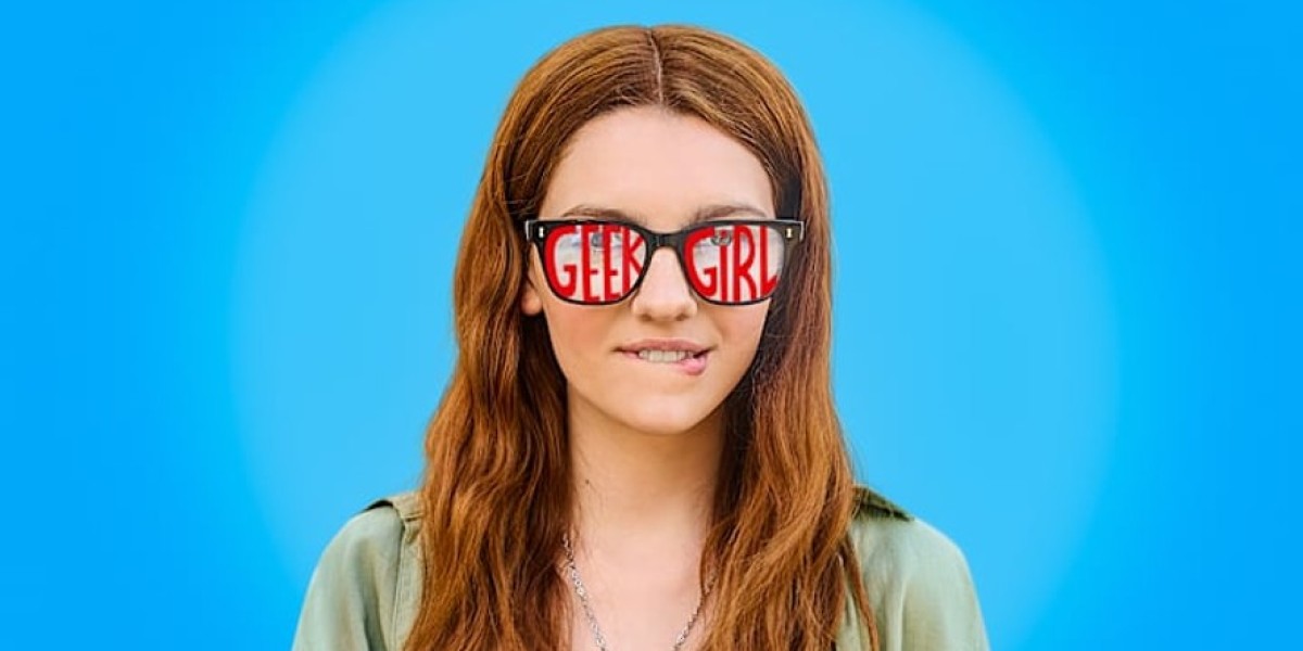 Geek Girl: Netflix's Fresh Teen Dramedy Unveiled