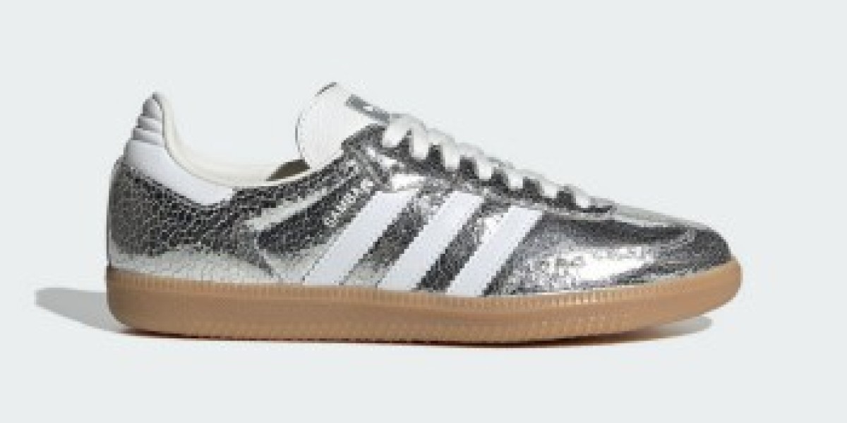 Adidas Samba 穿搭指南｜Samba Green、OG 銀色女款全面解析